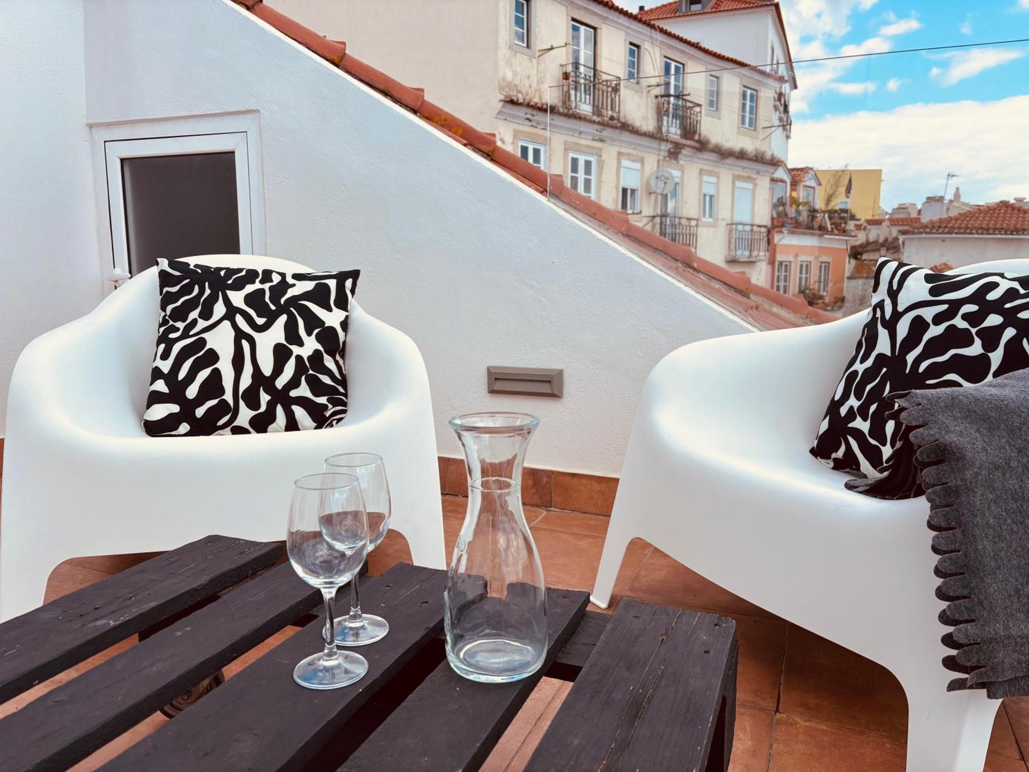 Cosy Alfama Hideout - With Rooftop Terrace Лиссабон Экстерьер фото