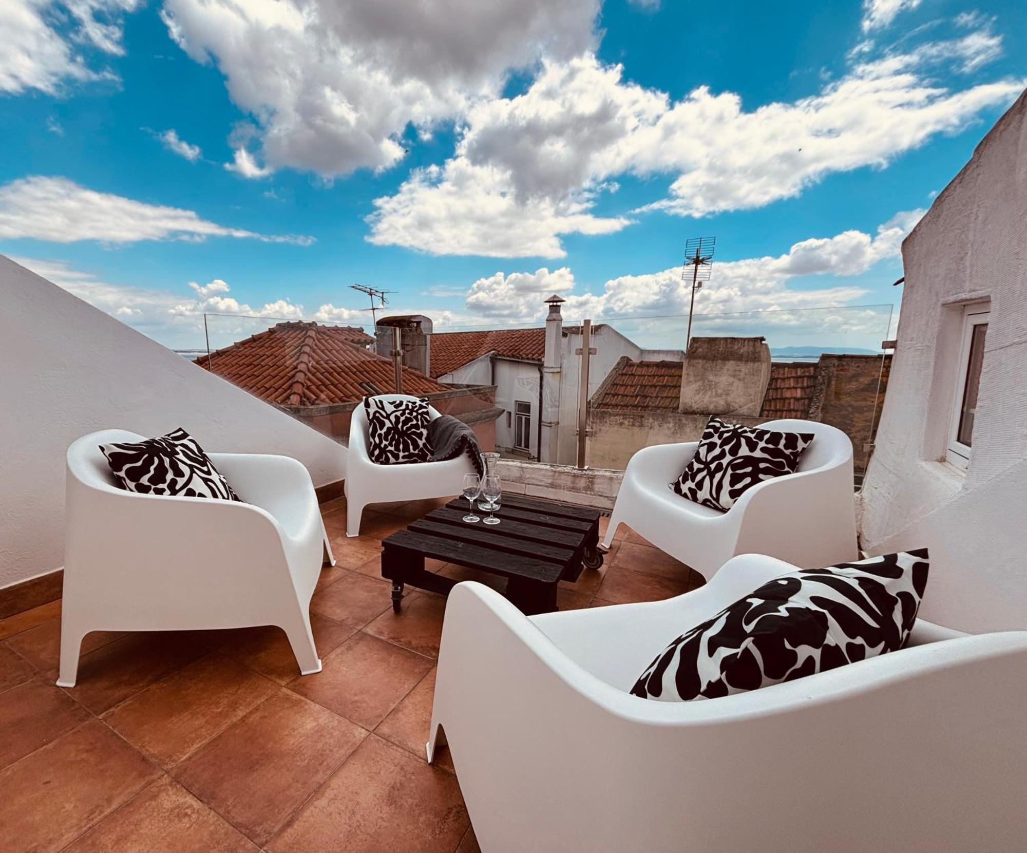 Cosy Alfama Hideout - With Rooftop Terrace Лиссабон Экстерьер фото