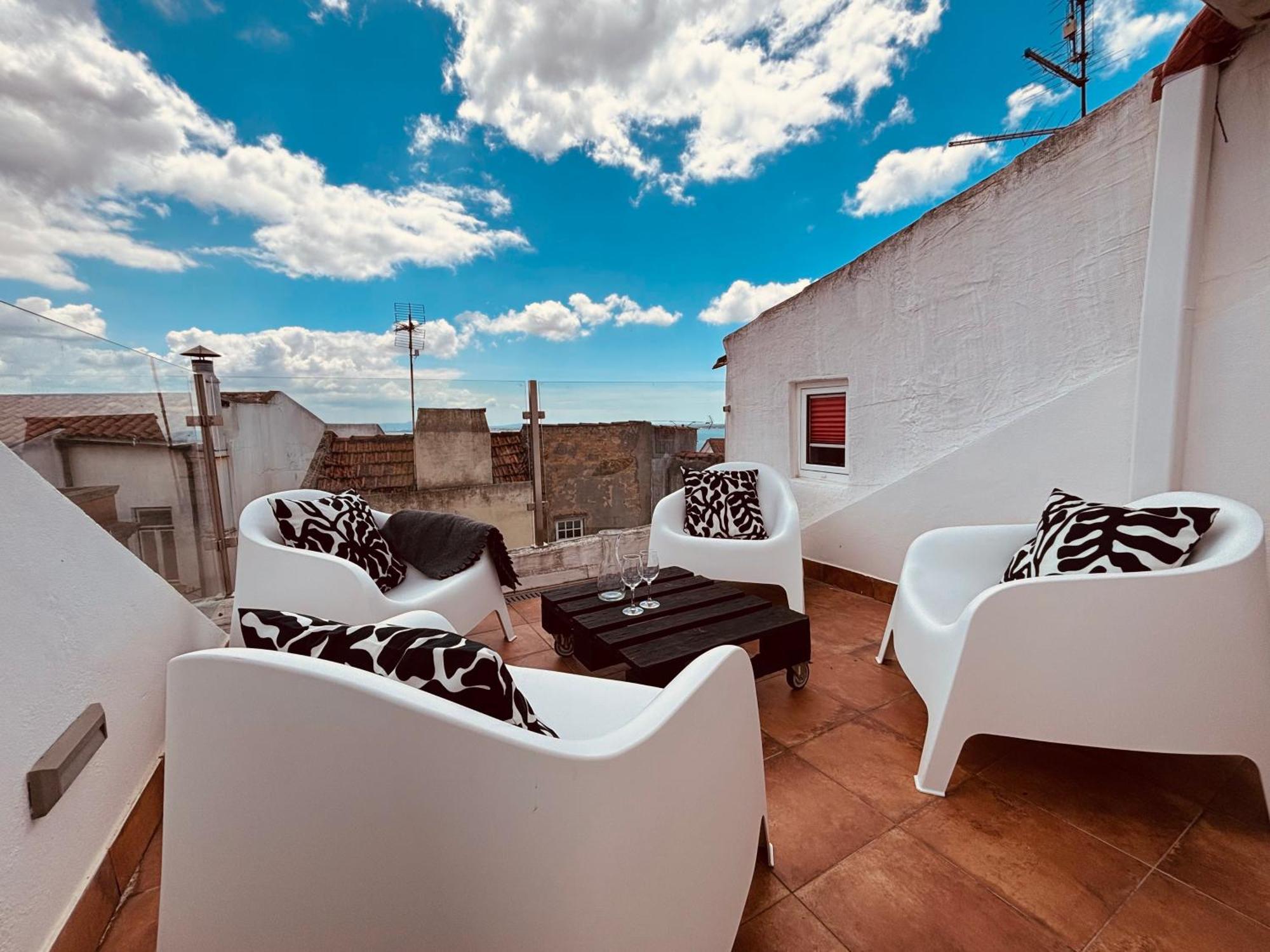 Cosy Alfama Hideout - With Rooftop Terrace Лиссабон Экстерьер фото