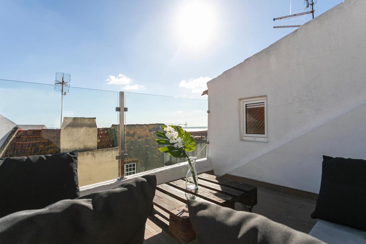 Cosy Alfama Hideout - With Rooftop Terrace Лиссабон Экстерьер фото